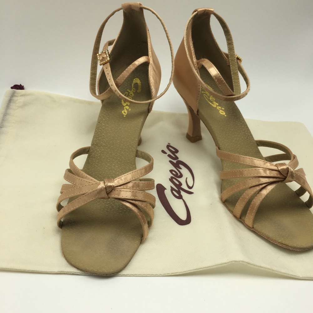 Capezio ballroom sandal tan satin 2.5” heel 10M
